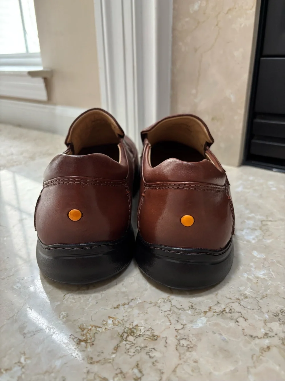 NEW Samuel Hubbard Featherlight Olema Brown Leather Slip On Loafers, Size 11.5